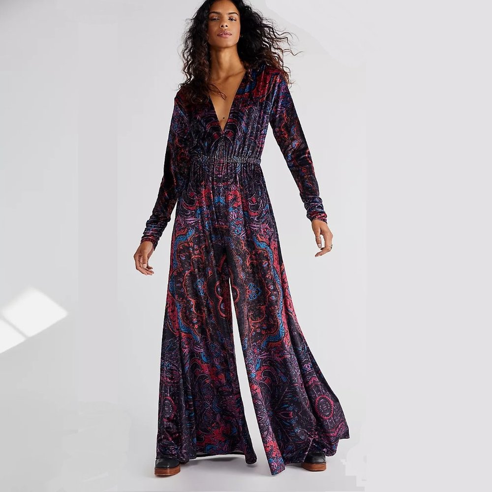 ✨3x HP✨Free People Giselle Velvet Jumpsuit NWT - Picture 4 of 13